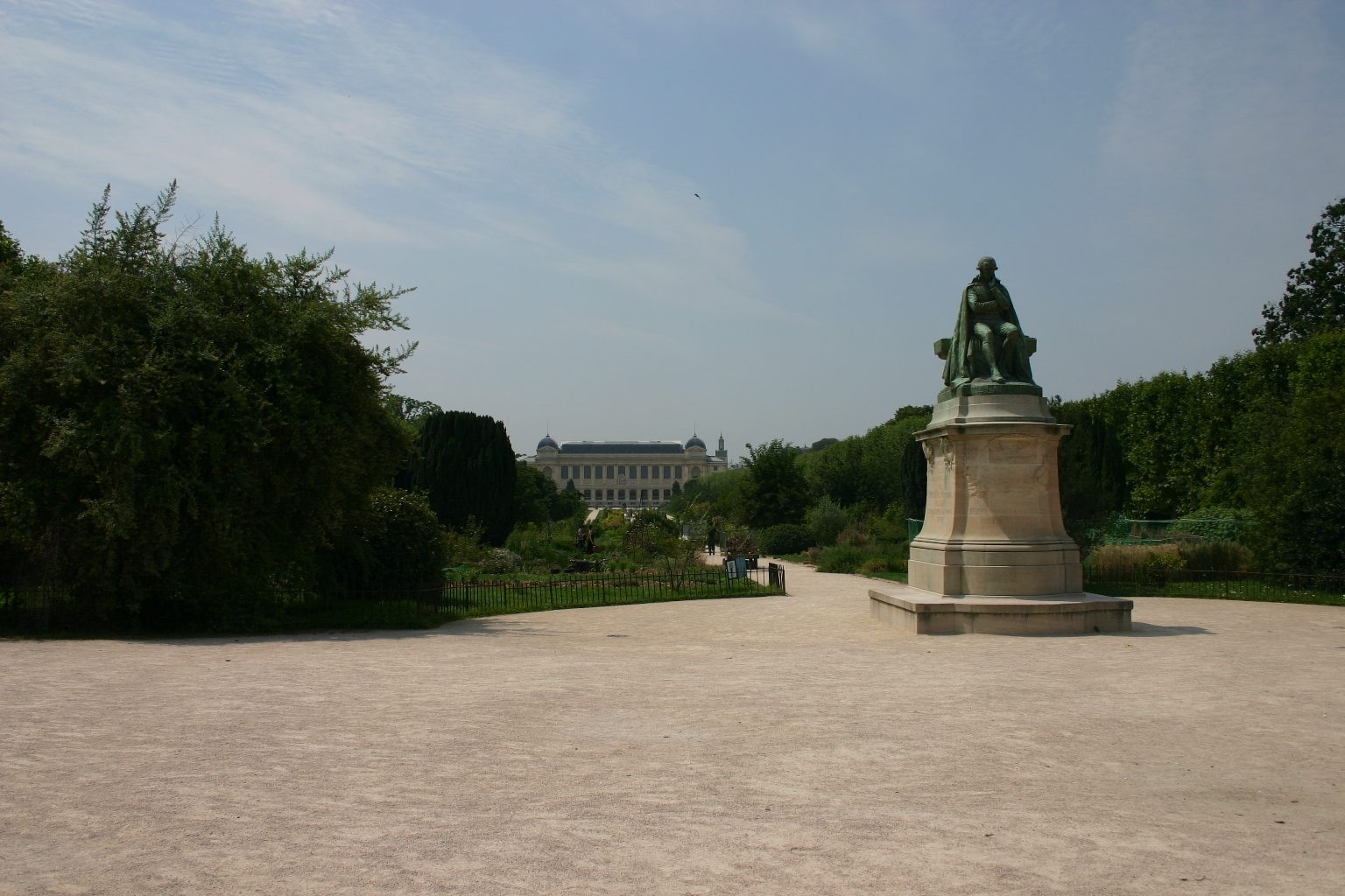 Jean Baptiste Lamarck's monument, Jardin des Plants, Paris (1).JPG
